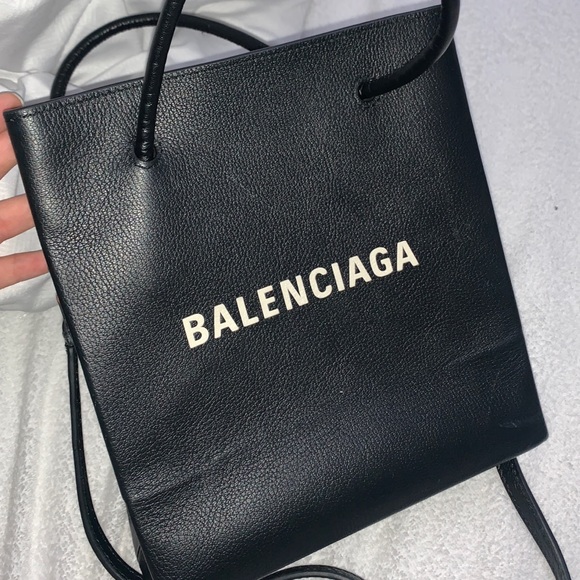 NEEDS TO BE SELLED ASAP. OPEN FOR OFFERS - Picture 3 of 6